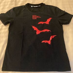 Off-White 2013 Graphic Print Tee Shirt From the Virgil Abloh Collection. Size M.
